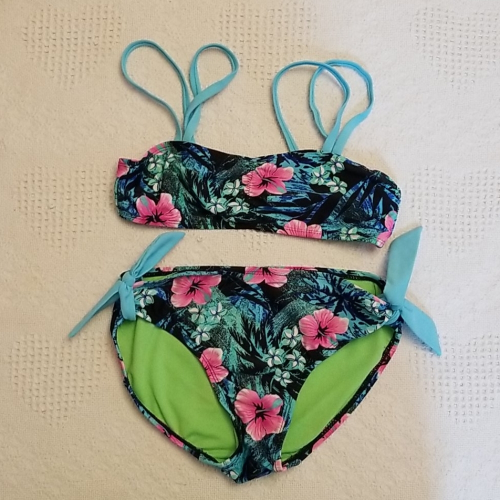 SO SWIMSUIT